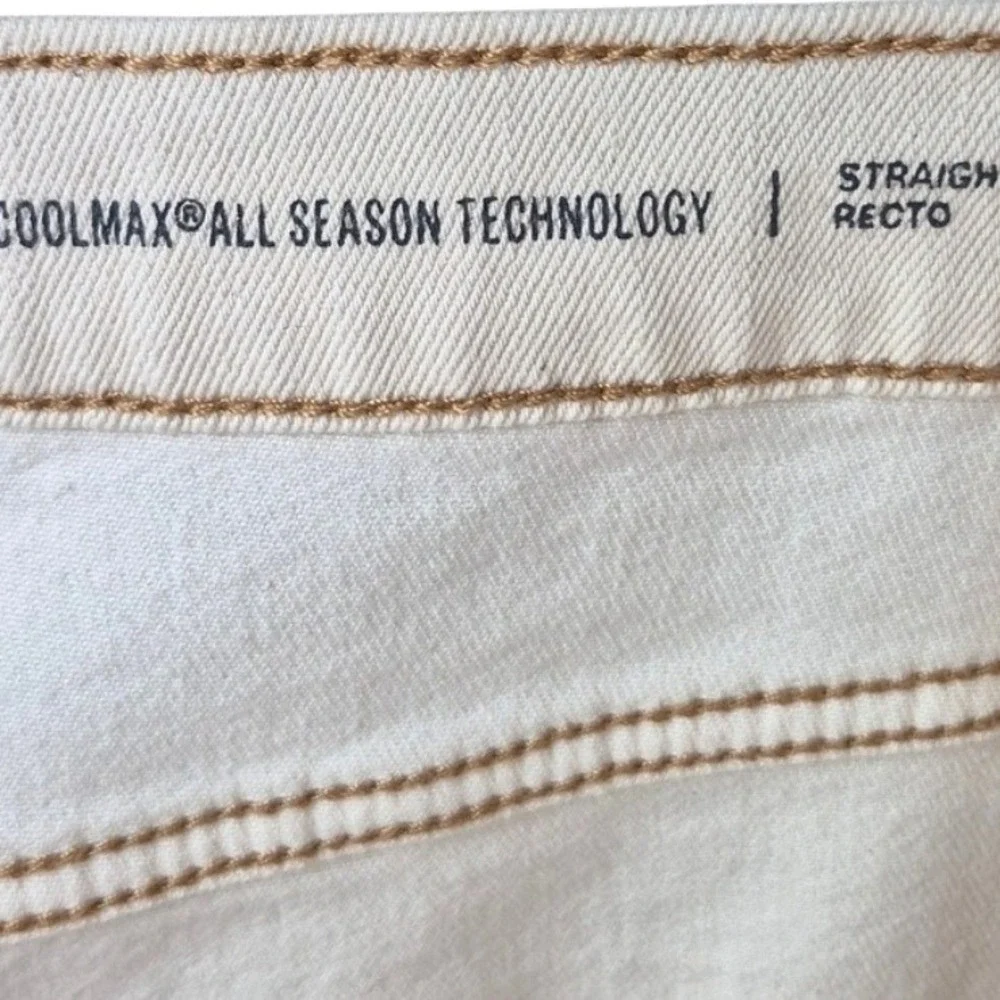 Goodfellow & Co Straight Jeans Mens 38x30 Cream NWT Coolmax Distressed Off-White